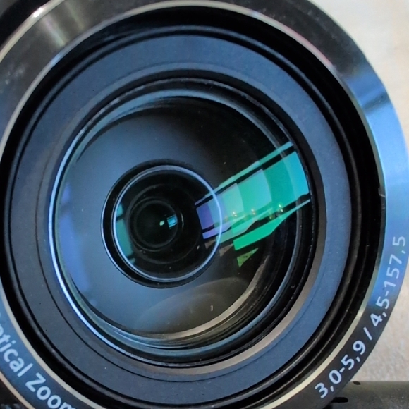 Sony Cyber-Shot DSC-H300 20.1 MP Digital Camera - Picture 2 of 7